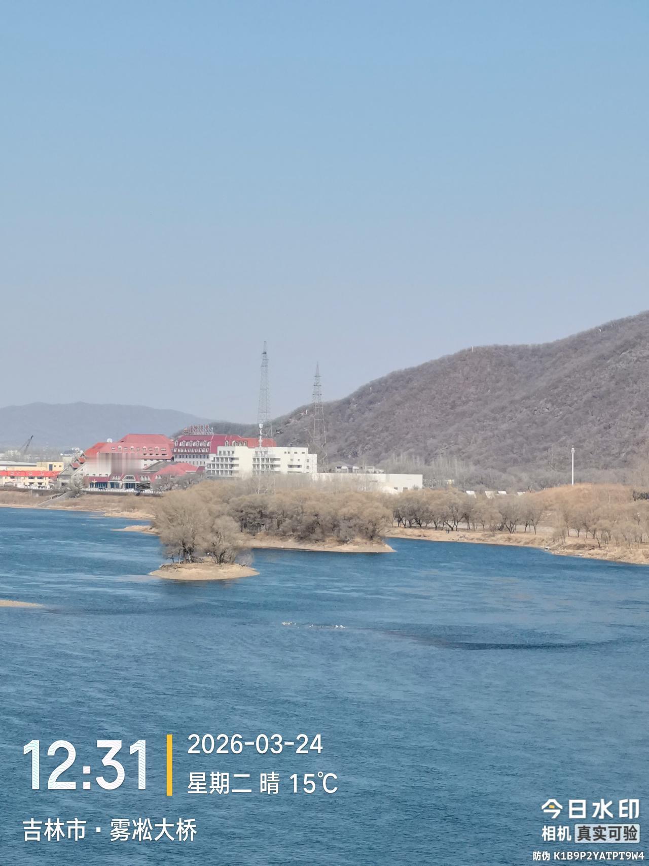 我想问一下吉林市的前辈，70年代初的时候，我们居住的平房每家都不锁门，这是真的吗