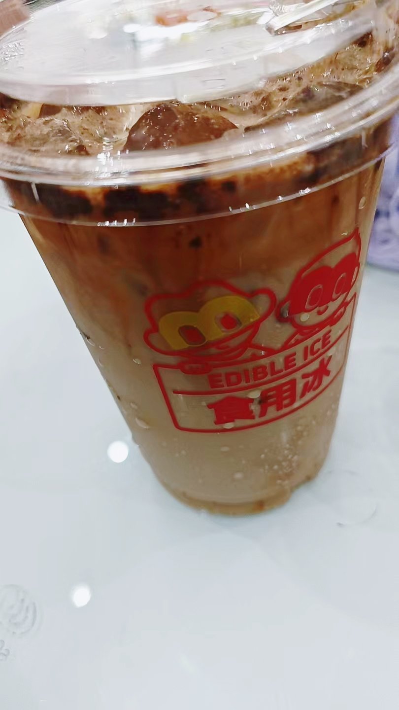 内门：早上买个冰杯， 做了冰咖啡☕️ ，好喝好喝～ 