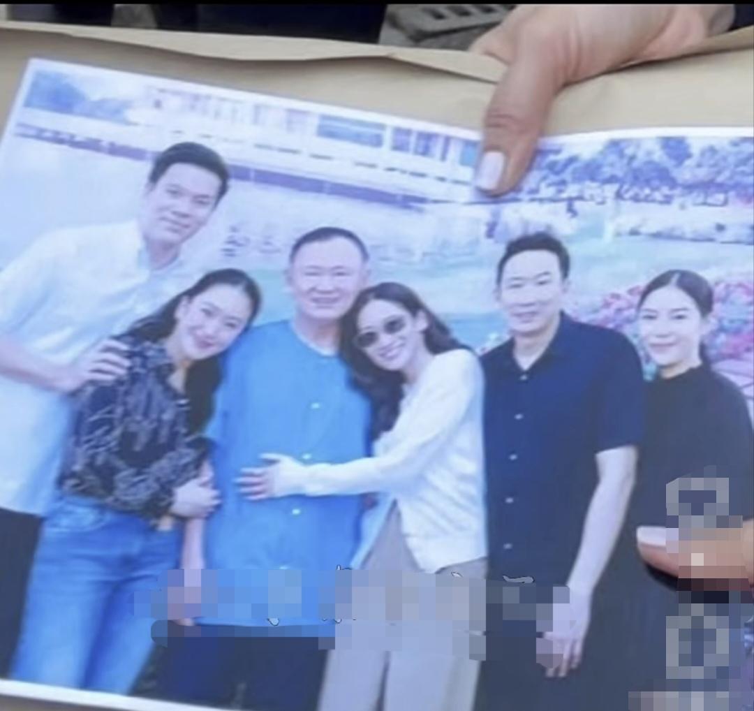 11月27日，是佩通坦及兄弟姊妹最欣慰，最开心的一天：他们迎来第20次探视父亲他