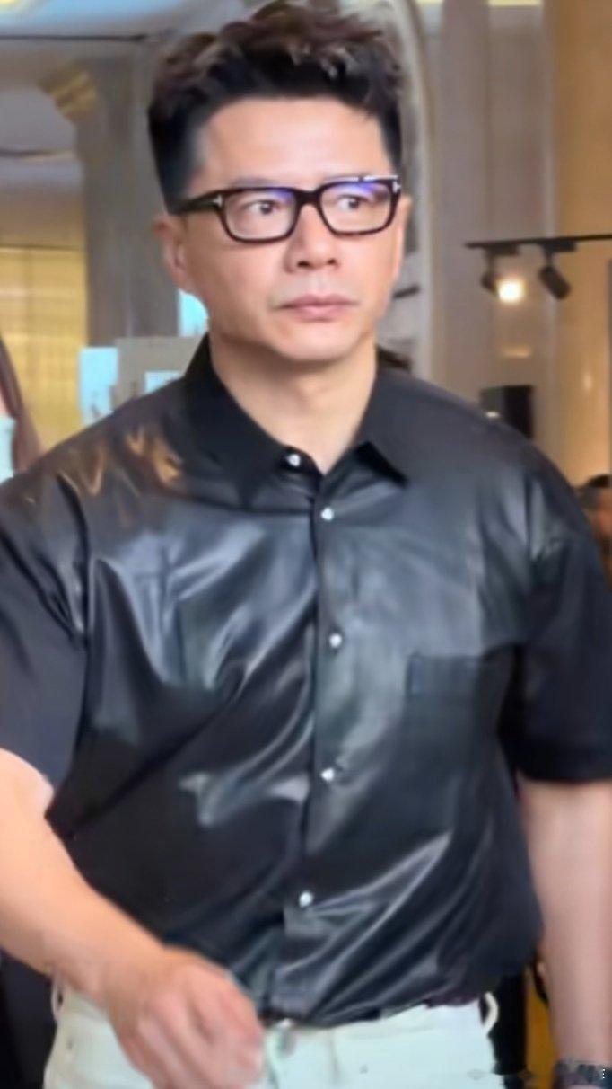 他可以演中年长者 