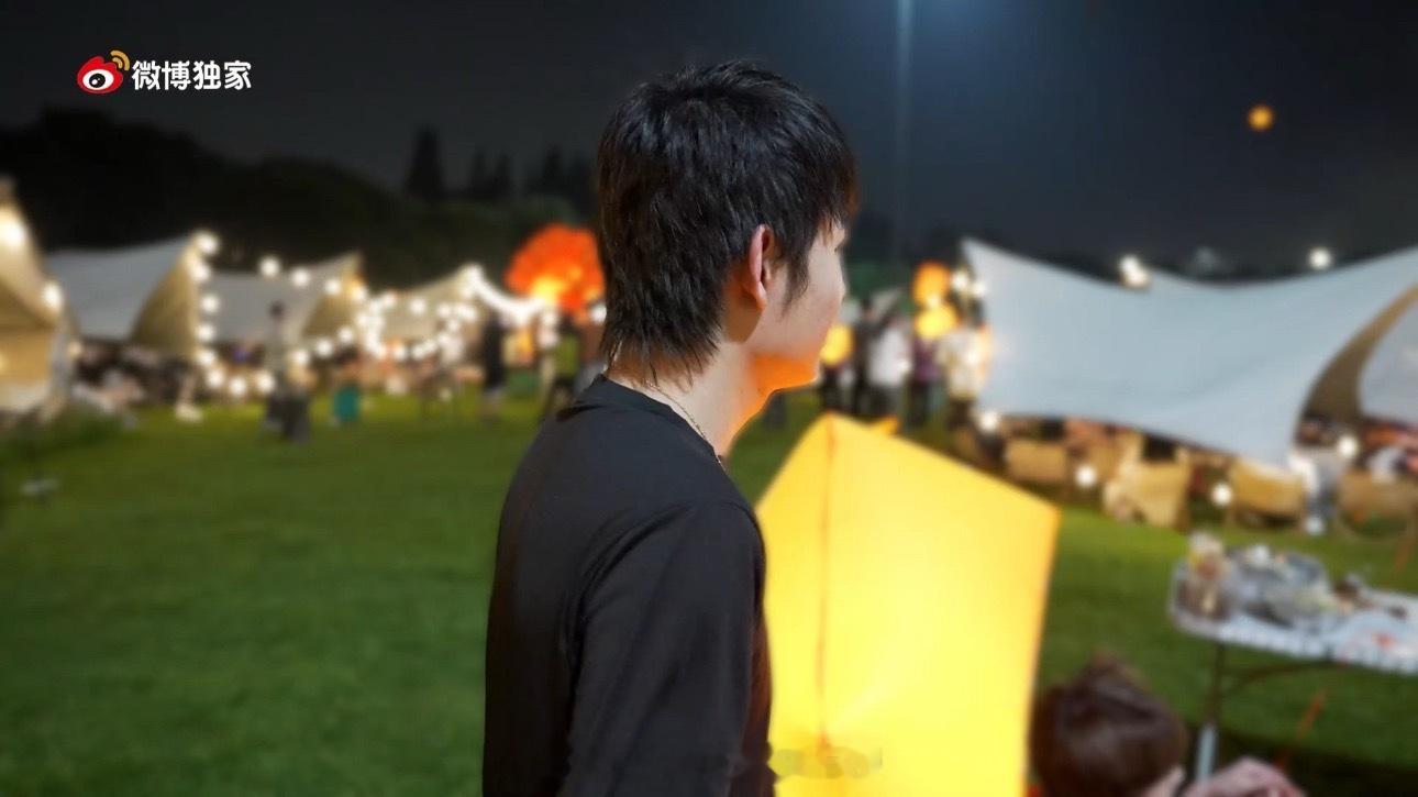 九尾运动会vlog趣味赛事集锦上线，九尾赛场活泼出彩，欢乐瞬间尽数收录。 