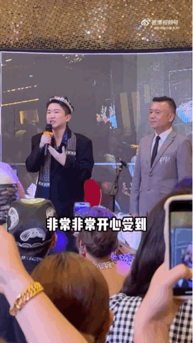 #张大大真的去参加粉丝婚礼了# 张大大不愧是大家的娱乐圈好友，粉丝结婚他真的去了