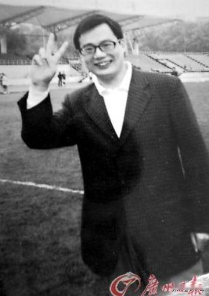 2011年，医学博士郑刚11天连捐精5次后猝死，老父亲咽不下这口气，转头把医院告