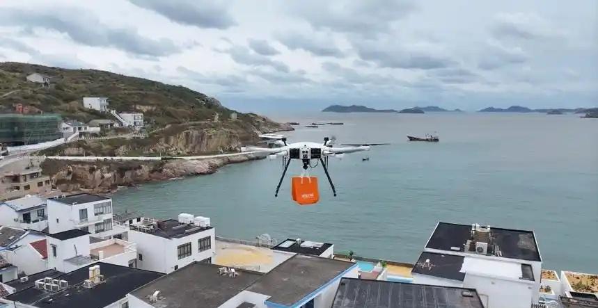 【淘宝闪购开通国内首个海岛无人机航线 】11月13日，记者获悉，在浙江舟山嵊泗县