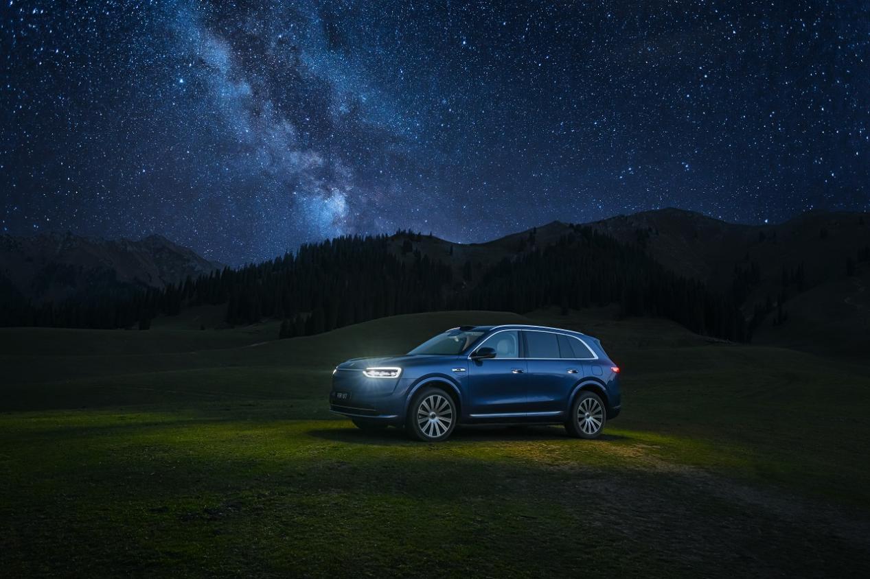 春游新搭子，问界M7实力与福利齐飞！
春日融融，正是出游好时节，问界M7化身贴心