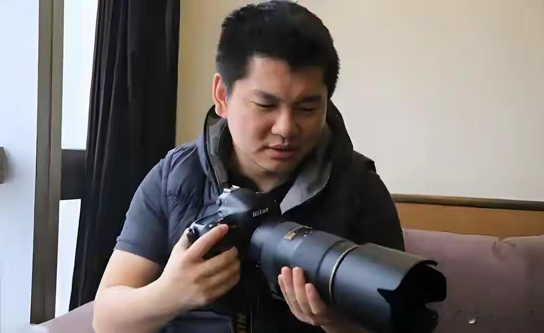 李想创办的汽车之家被大家称作车评界的黄埔军校，当之无愧！

国内大半头部汽车博主