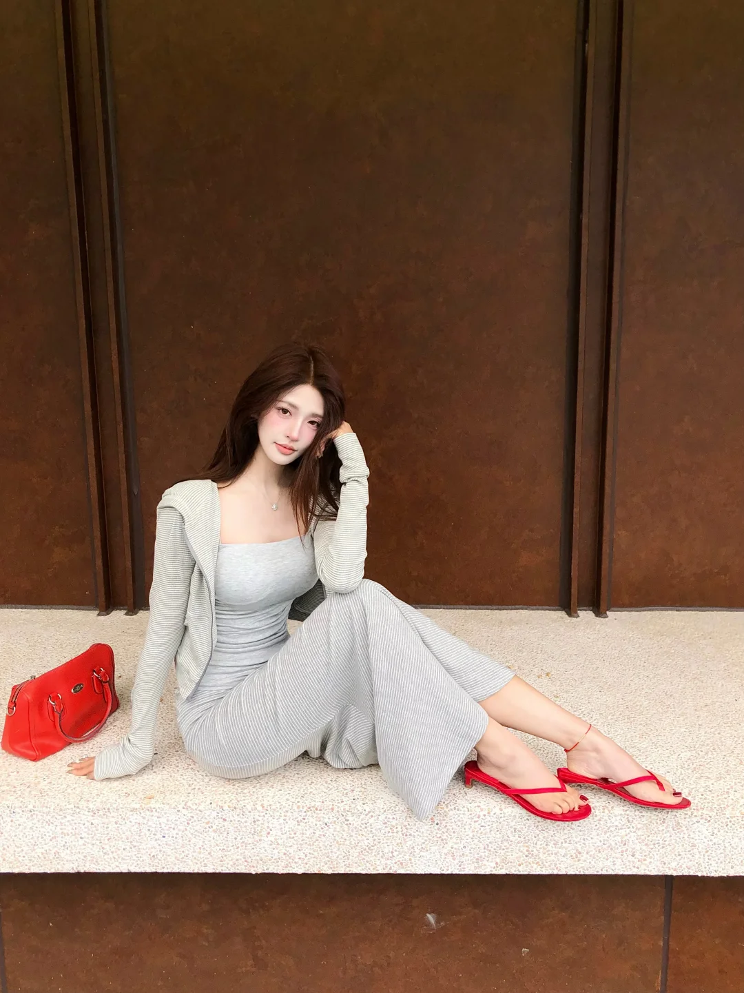 春天就要穿灰色系～