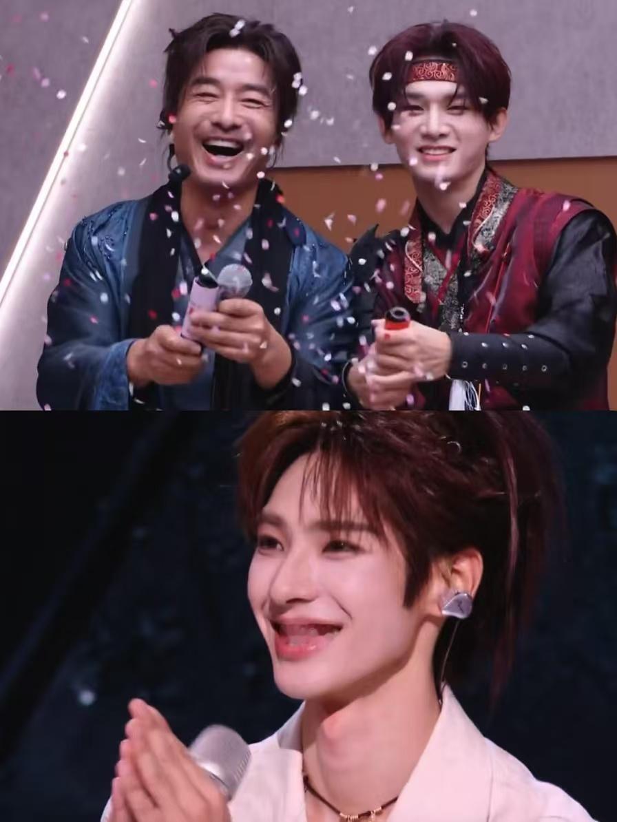 郭晓东晒手机里的颜安郭晓东镜头中的颜安 谁不想要个郭晓东这样的队友啊！排练候场全