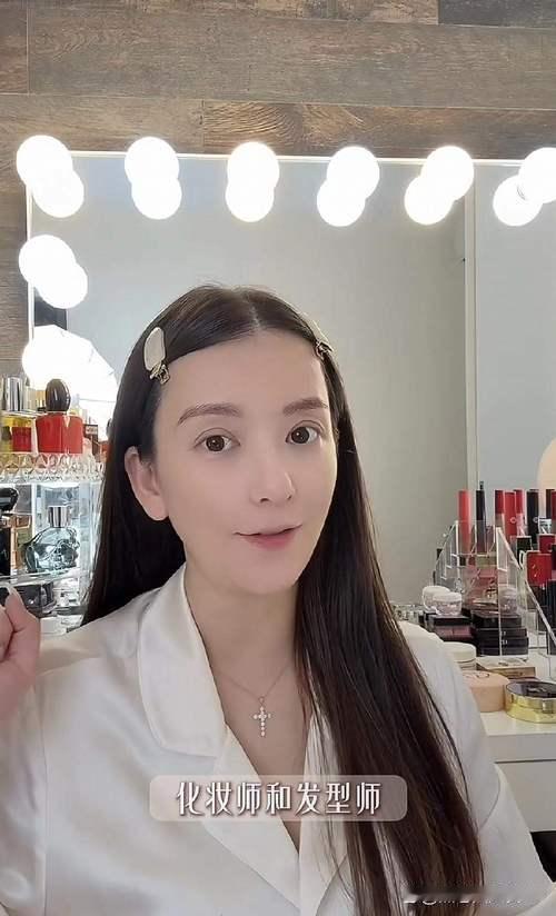 5月14日，方媛在《五十公里桃花坞》因坚持入住男生区唯一带卫单人间引发热议。她解