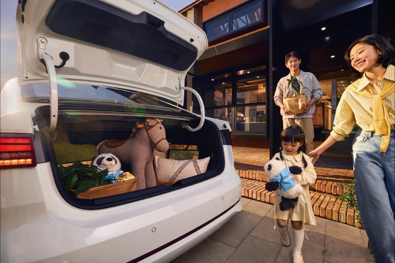 天呐！🤩 朗逸Pro终于上市了，价格一公布我就迫不及待去了解了一下，果然没让我