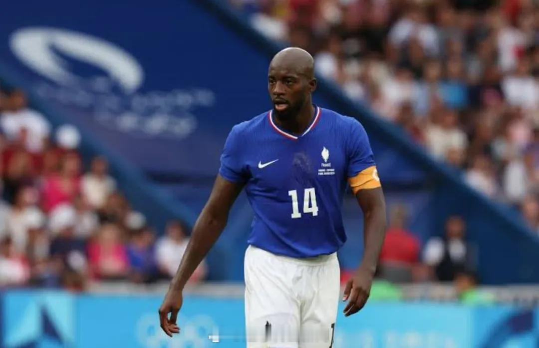 罗马诺消息，尤文和马特塔的阵营就球员的个人待遇进行了一番积极的对话，目前他们正等