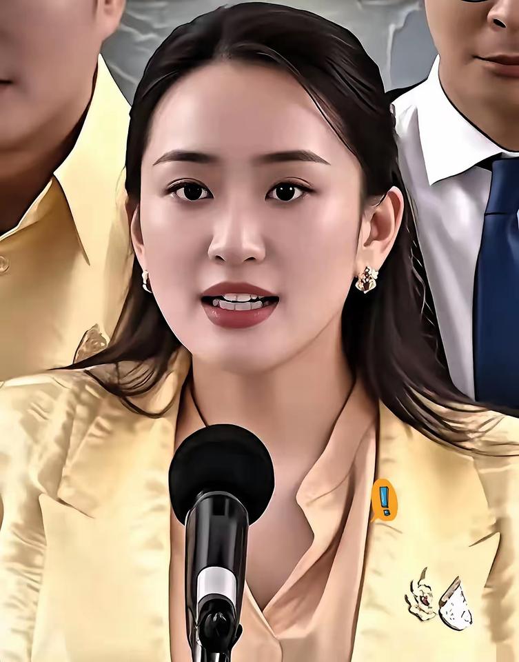 就在刚刚

泰国财长对外宣布了

10月7日，泰国财长对外放话，说今年第四季度打