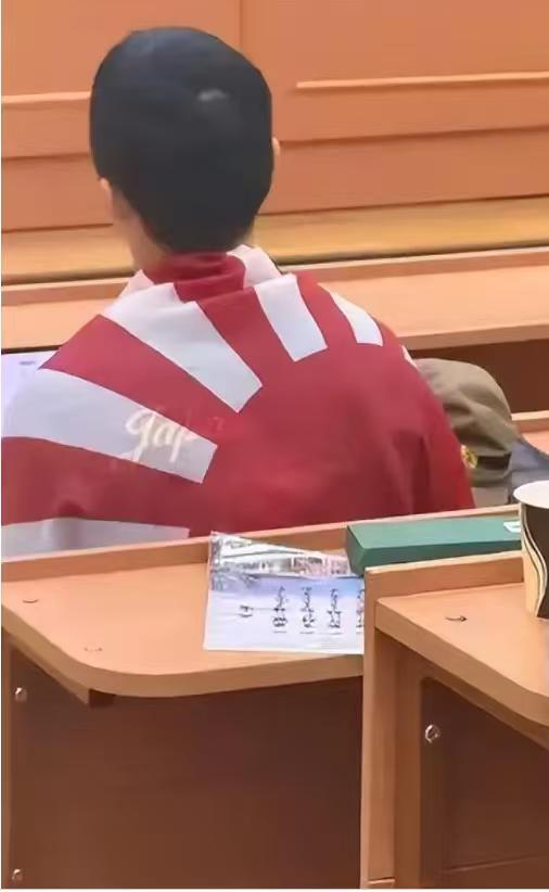 对洗白站队“披旭日旗”者也要零容忍！橘荣机械与瀛和南京分所不能一笔带过
 
据网