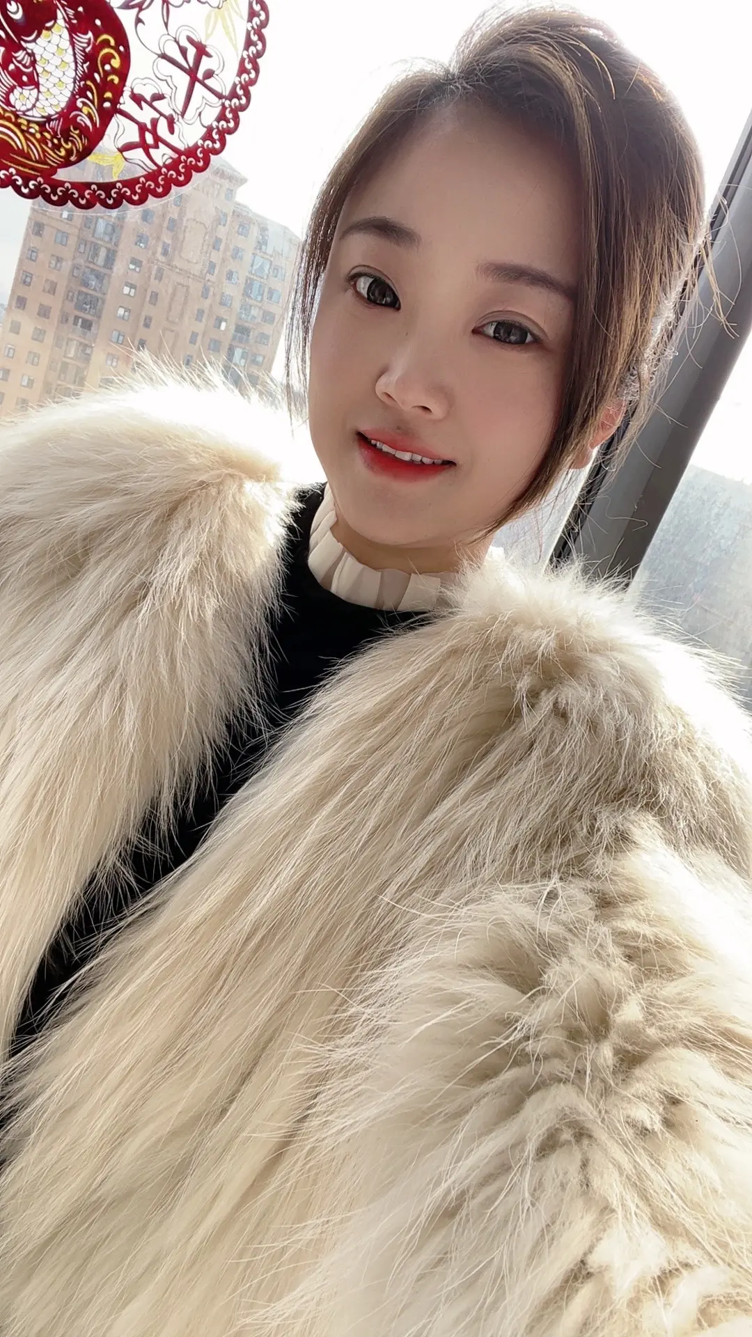 年已过 在细水长流的日子 不说发财 只盼平安喜乐