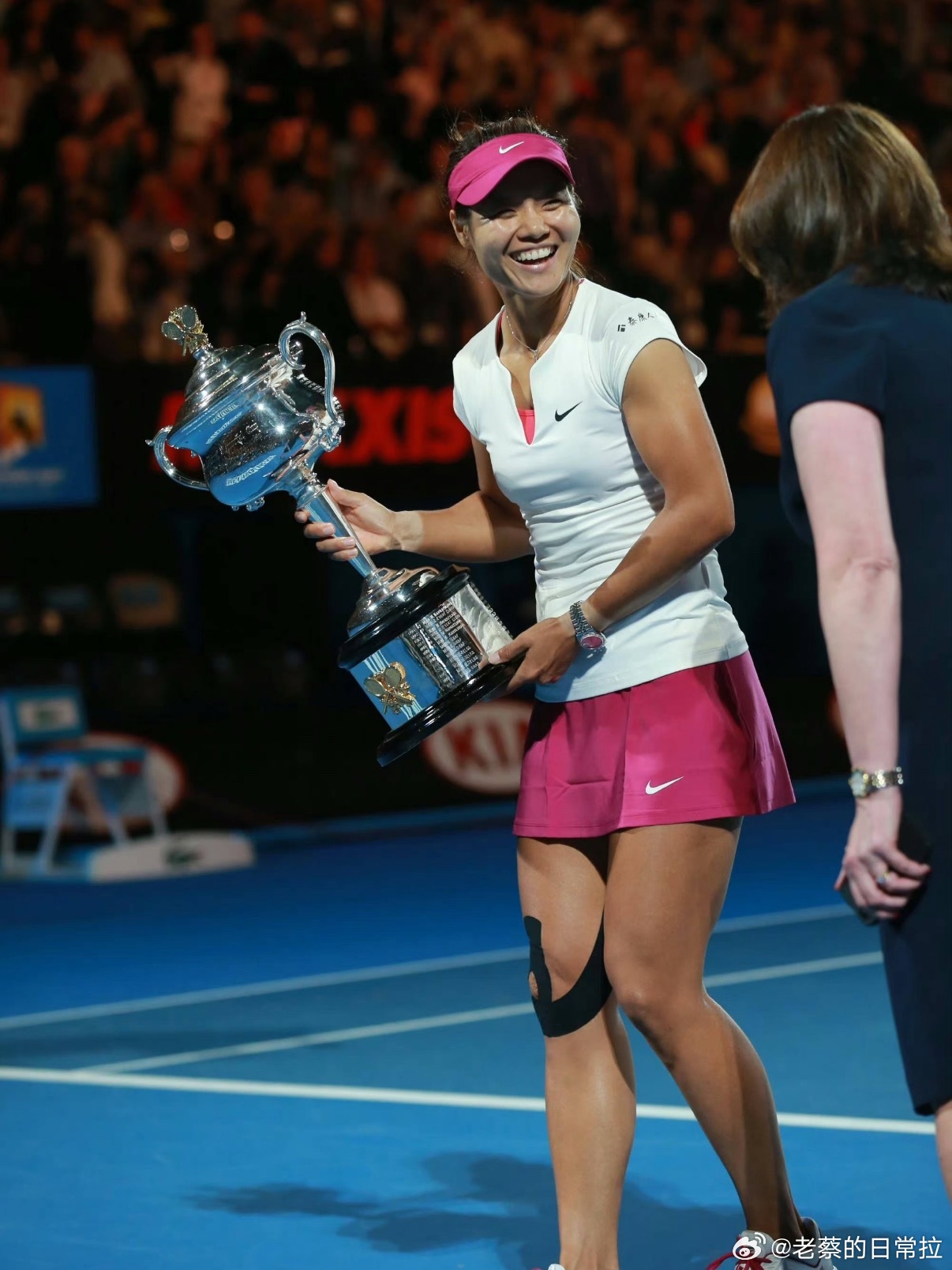 李娜姜山认定的家用SUV 李娜姜山力荐起亚新狮铂拓界，大空间、强动力、高安全，一