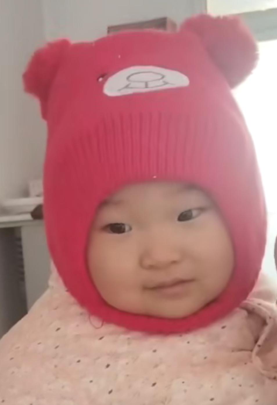 这个帽子真管用，大冷天出去，把头捂的严严实实。