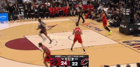 巴恩斯三分！！ 