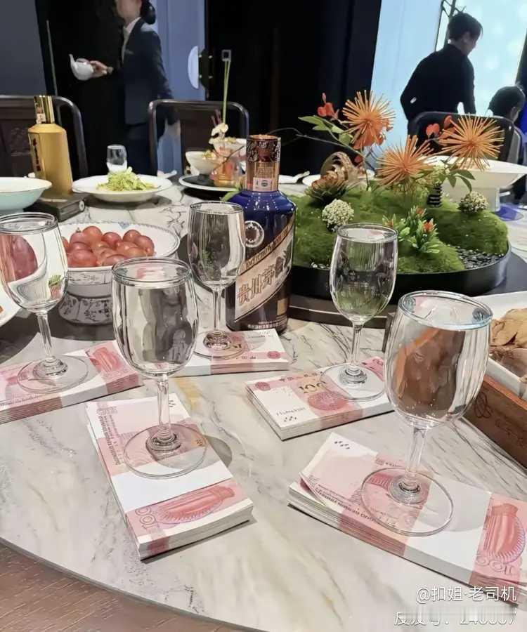 就算是酒精，拼了老命也得喝上两杯！
