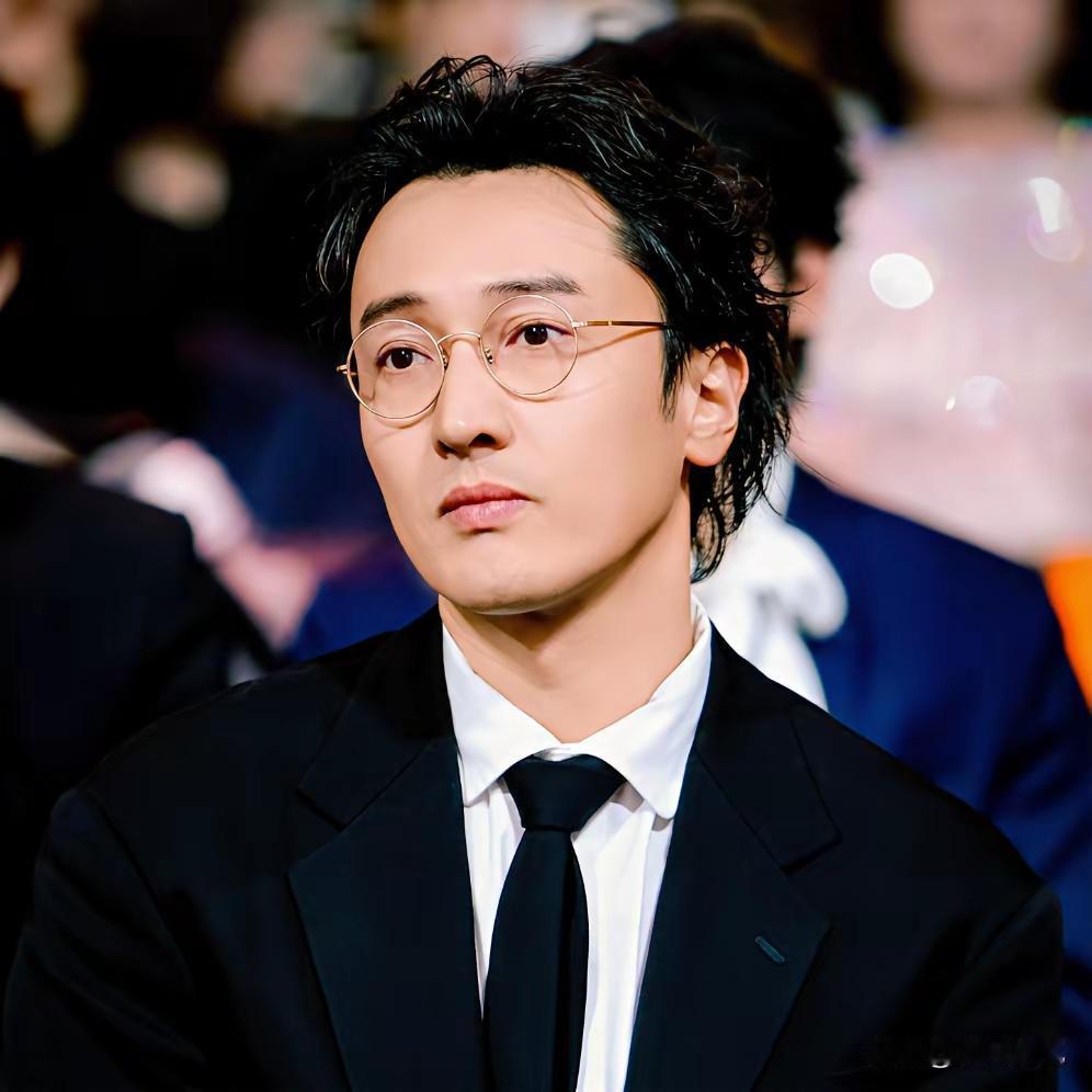 我本来就特别不喜欢王传君，可他偏偏次次都能赢，实在让人觉得无语。
感觉《披荆斩棘