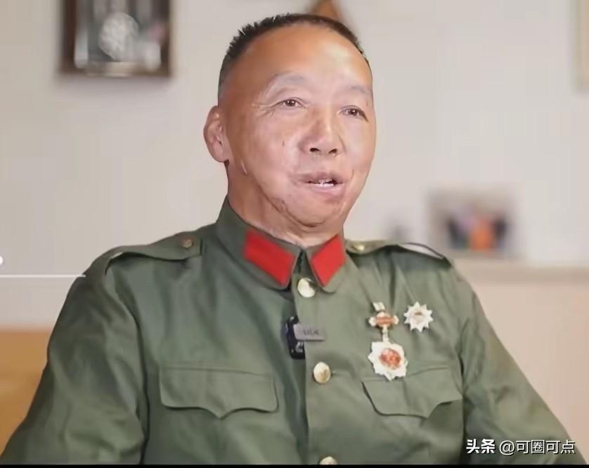 高华忠，1979年2月21日，带领9名战士担任掩护全营撤退任务。

激战中他毙敌