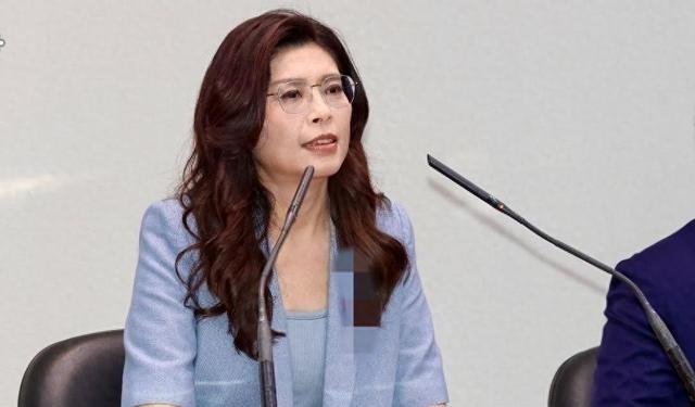 台湾名嘴唐湘龙忠告郑丽文：台湾是中国的一个省，国民党主席现在的位置最多相当于一个