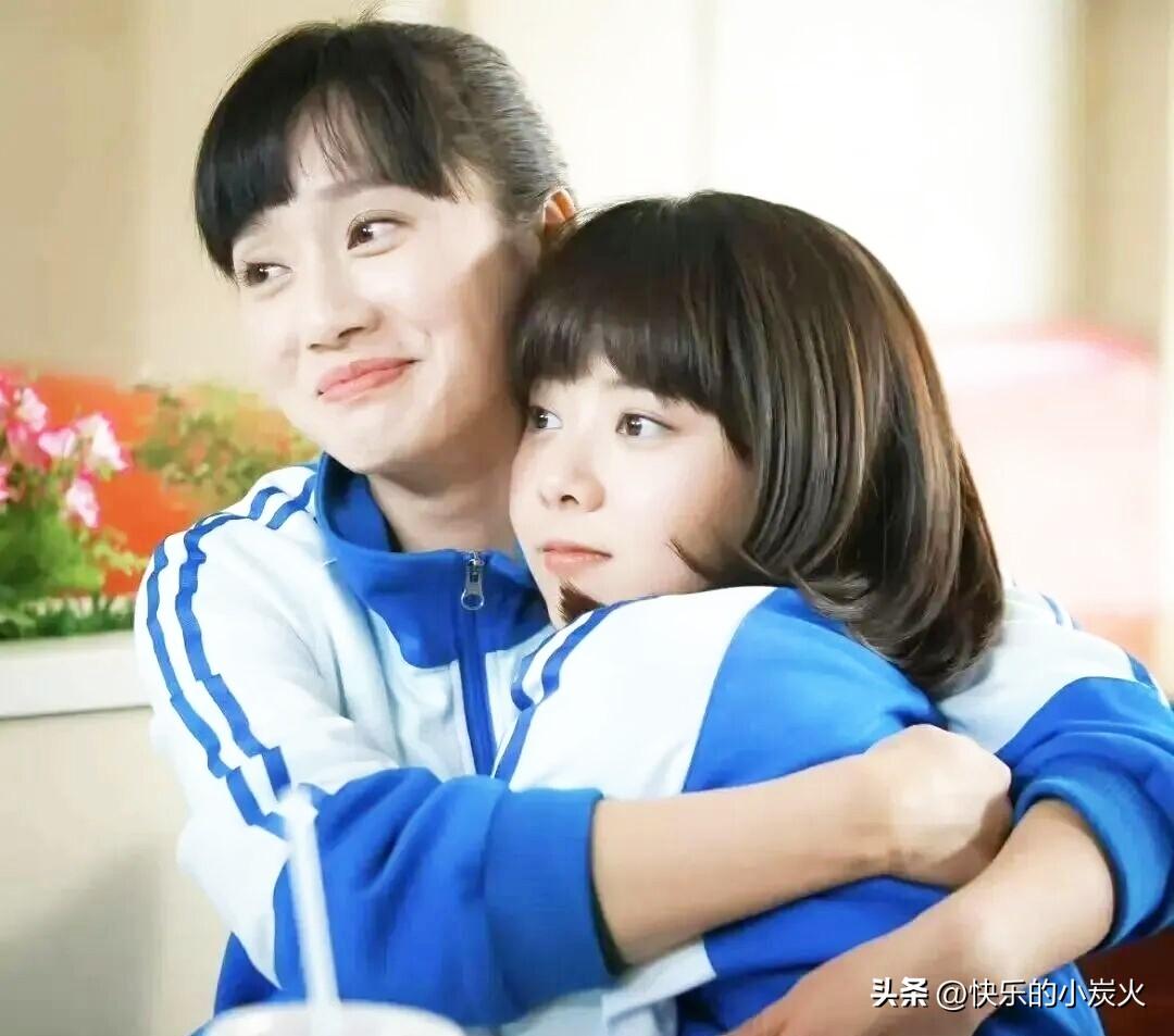 究竟是什么样子的友情才能够跨越10年还如此的坚固，这就不得不提到在演艺圈的两位女