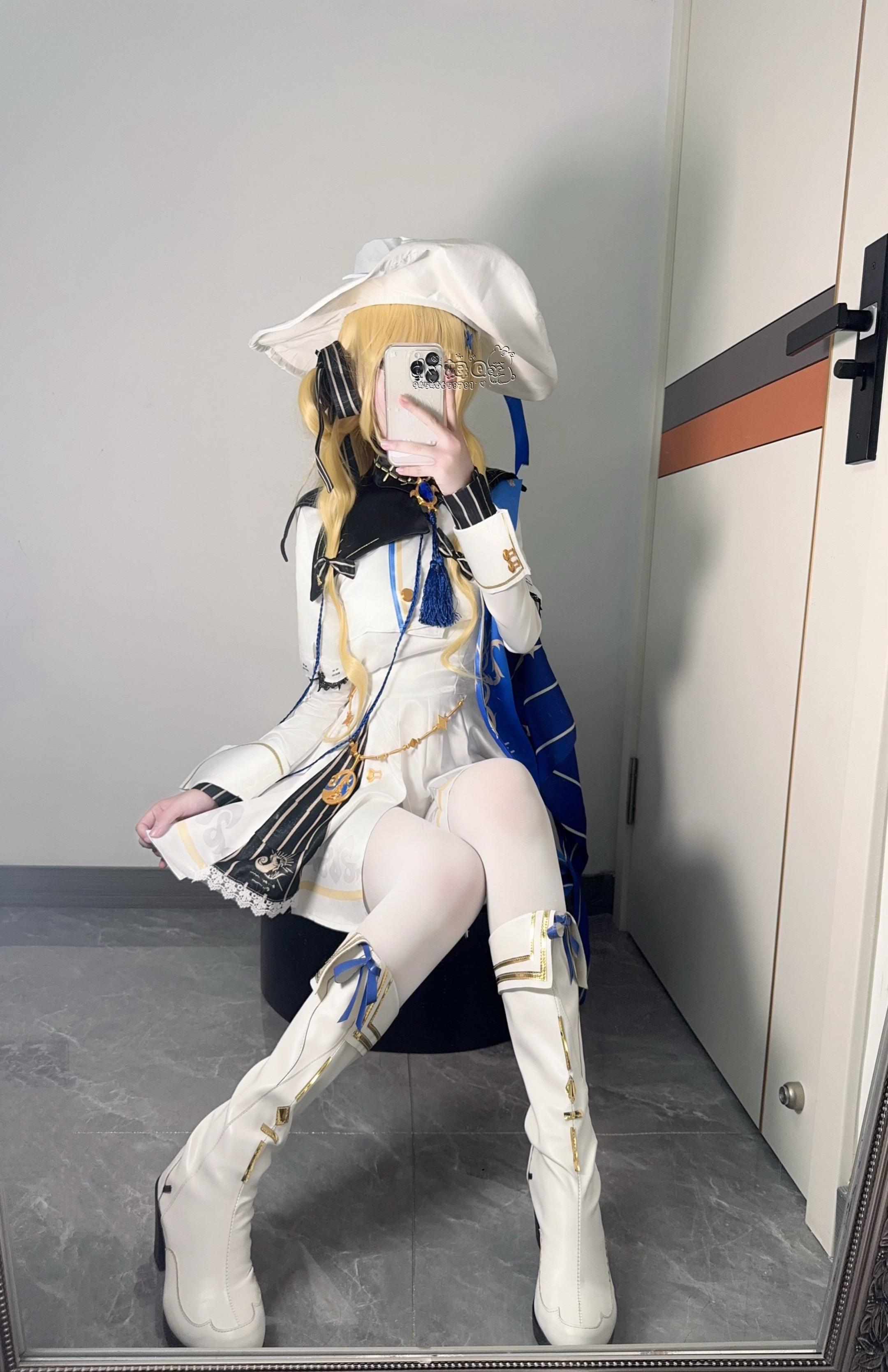 和菲比信教(⸝⸝•‧̫•⸝⸝)cos