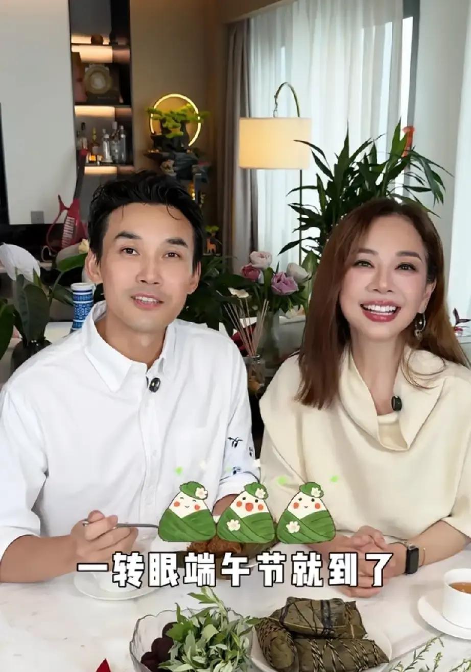 陈松伶的婆婆在那段综艺里干了个最扎心的事——端出两盘粽子，筷子先夹给儿子，再夹给