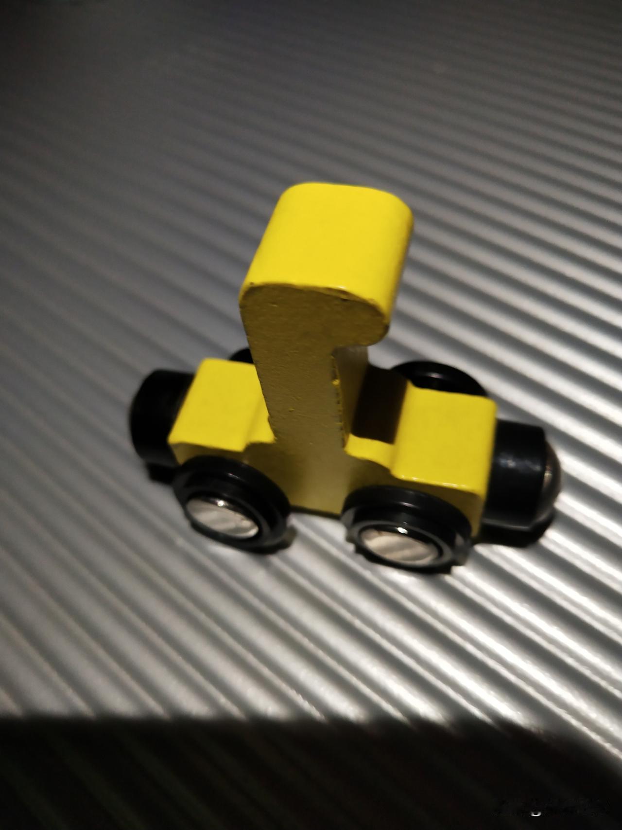 人生不是找答案

而是活答案

你的意义藏在每一天的选择里

有人总问，人生怎样