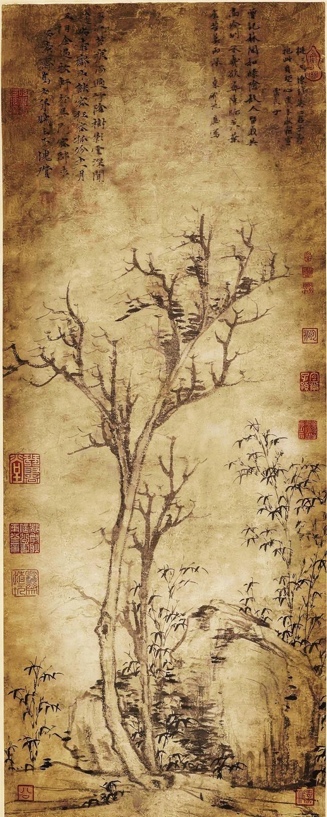 1975年，江苏无锡一户村民，在翻修自家百年老宅时，竟从老旧墙体的夹层中，意外发