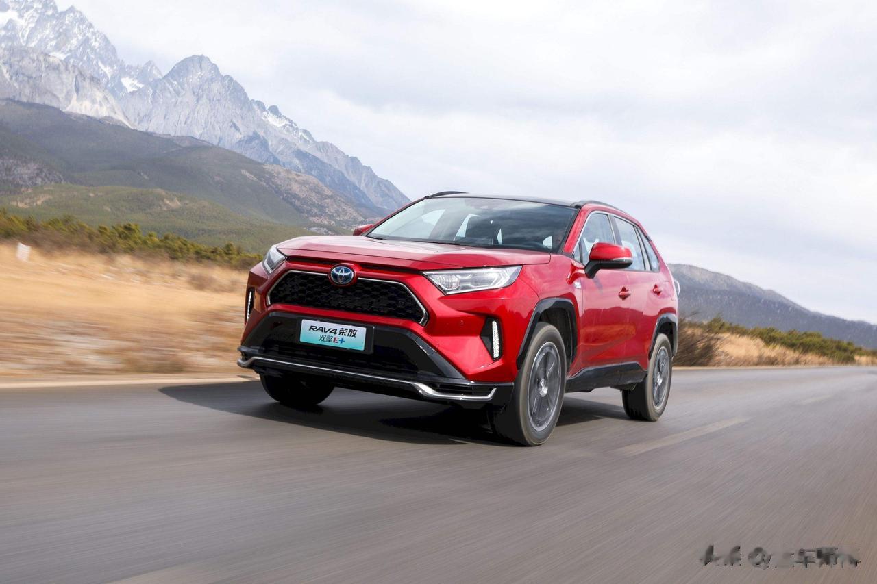  70266辆！这是一汽丰田RAV4荣放上半年的销量成绩单！一月份是RAV4荣放