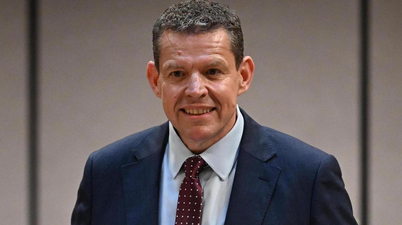 威尔士首席部长罗恩·阿普·伊奥韦斯警告英国首相安迪·伯纳姆，威尔士是一个国家，“