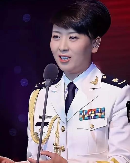 最近演员闫学晶被骂惨了，事情的原因就是，她在直播间说自己儿子，现在过的特别艰难，