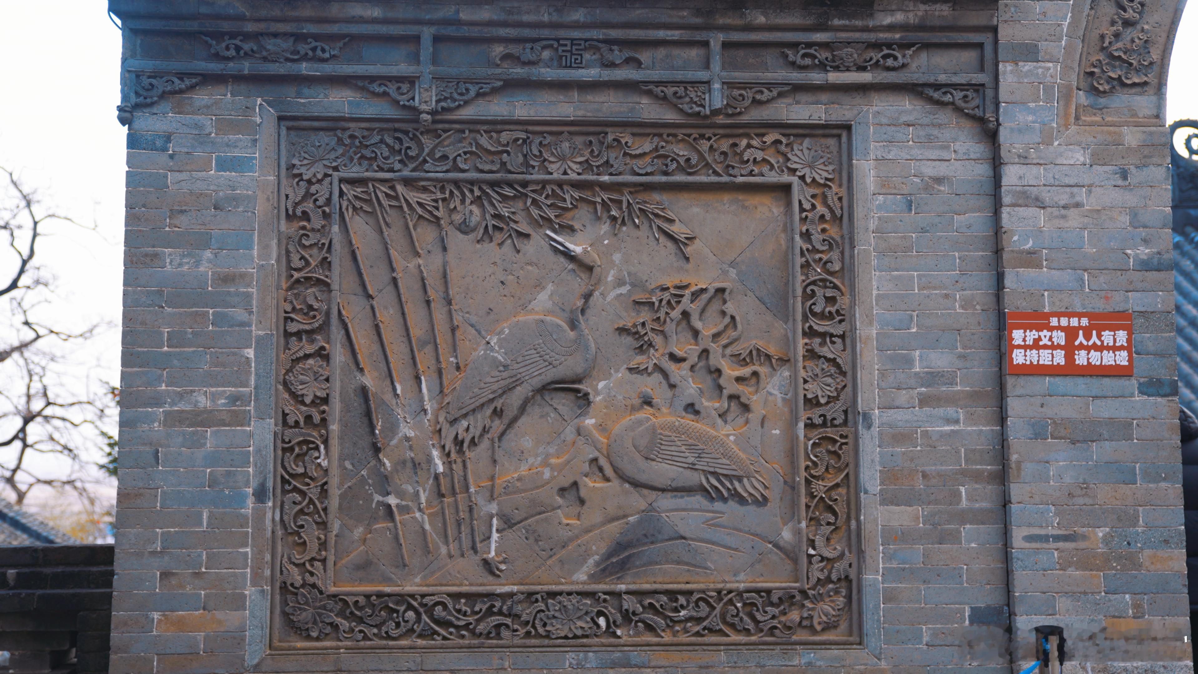 有点被大孤山种草到了，本来是想去祈福的，结果刷到山脚杏梅，直接秒变“春天局”。那