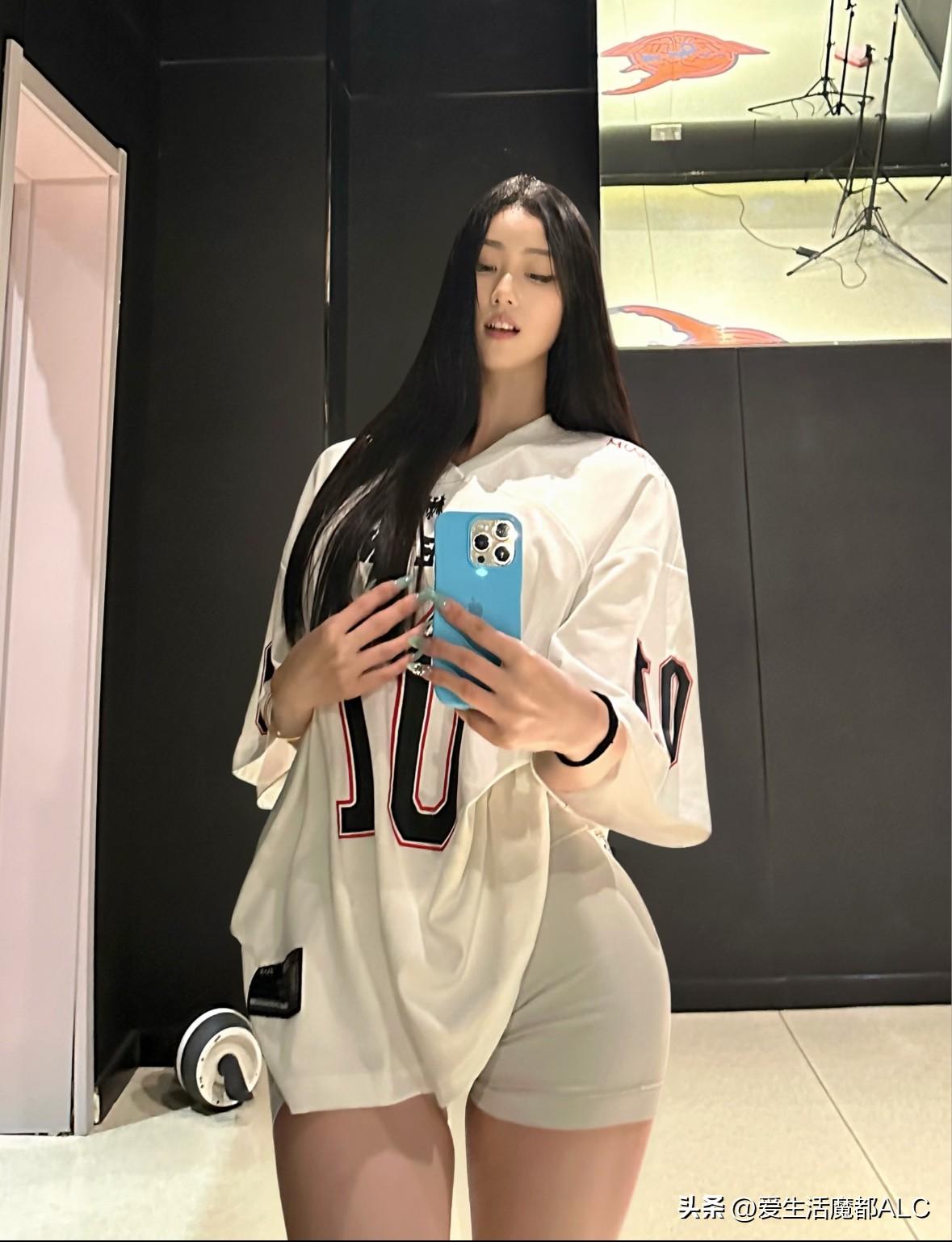 好身材是练出来了的啊
女生的身材管理是一门学问