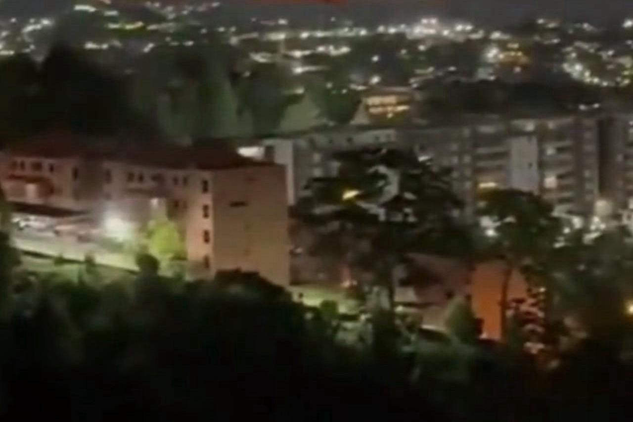 特朗普下令空袭委内瑞拉露出他的獠牙，这位号称诺贝尔和平奖提名人，终于走出军事侵略