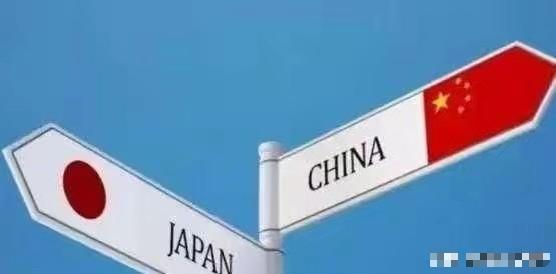 一位新加坡网友表示，日本之所以敢屡屡挑衅中国，丝毫不惧怕中国，并非仅仅是 美国 