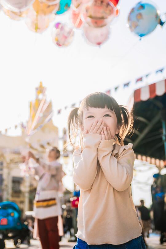 不管多大的宝，都要引逗和抓拍，感染力呀