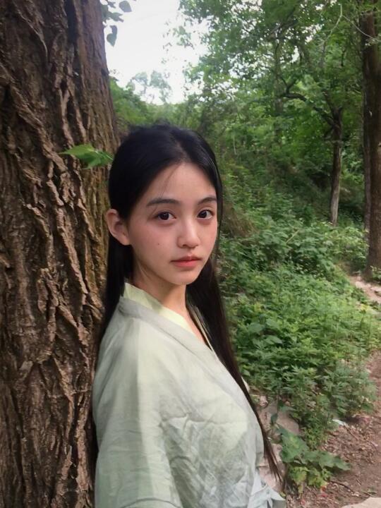 刚修成人形的小山雀