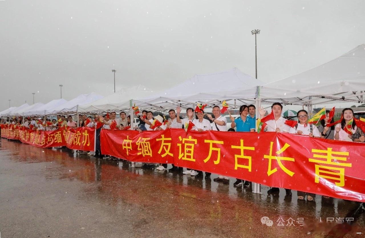 48批护航编队今天下午驶离缅甸仰光港，结束为期5天的对缅甸友好访问。 ​​​