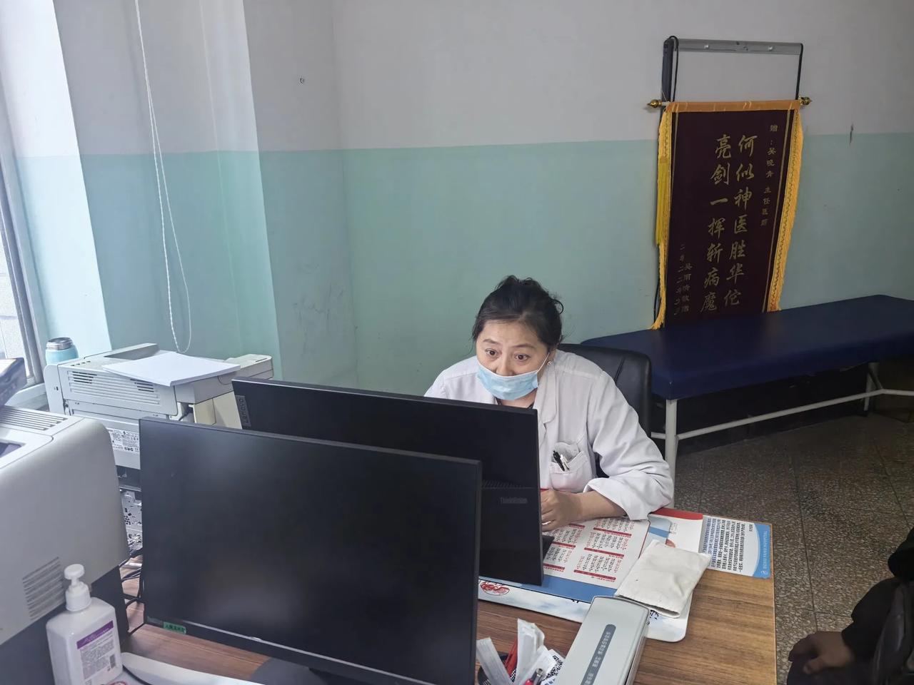 昨晚肠息肉需要复查吗？
很多朋友关心的话题，今天我解释一下：
做完肠息肉切除肯定