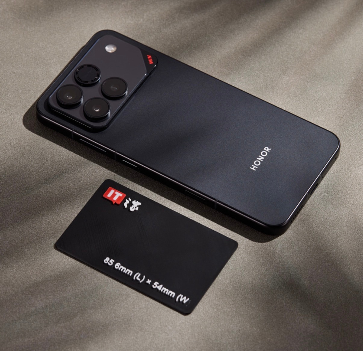 我是没想到有一天红米设计也能被强兼