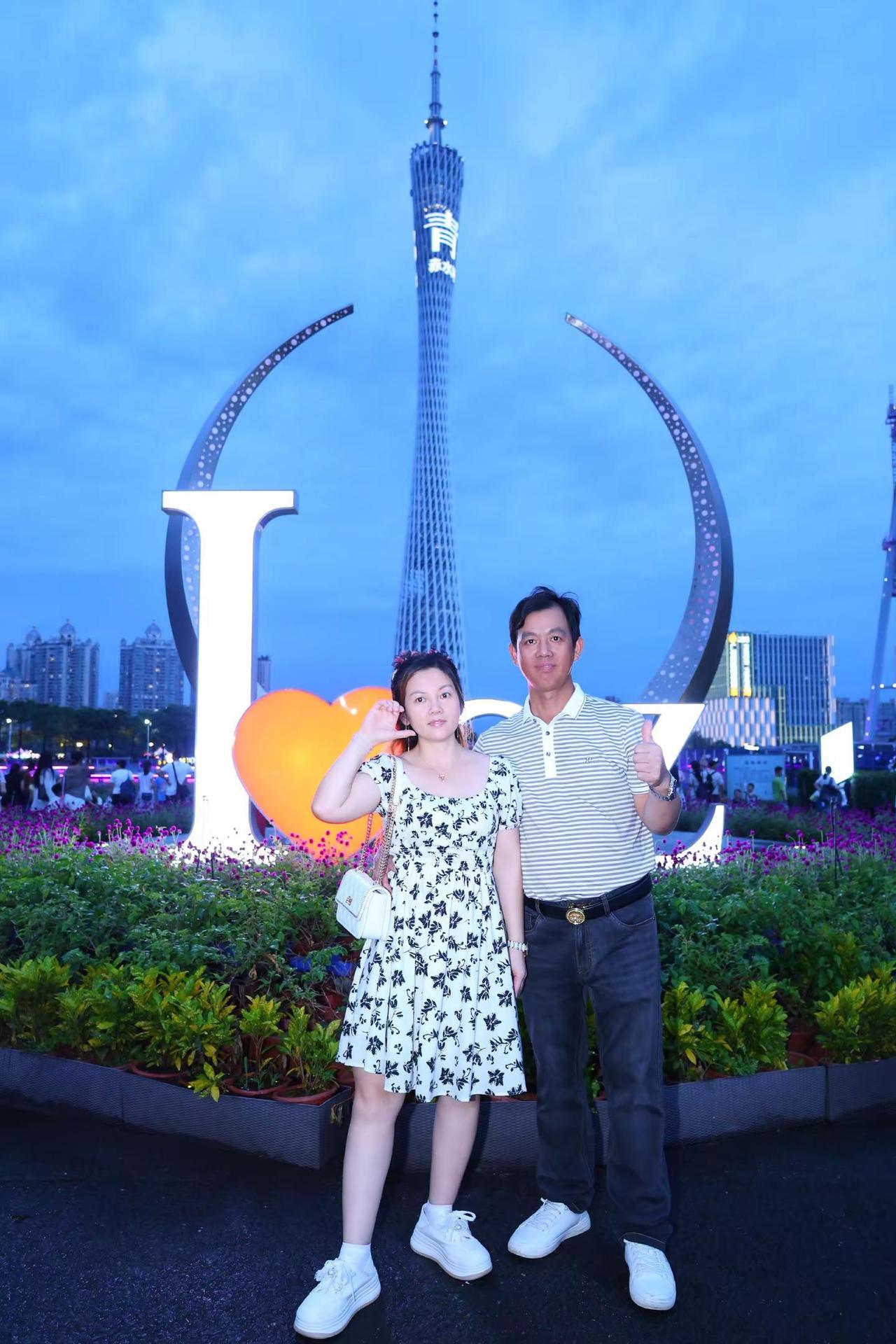 感谢老公的红包，让我在这个属于自己的节日里，感受到了满满的爱意和温暖。愿我们的生