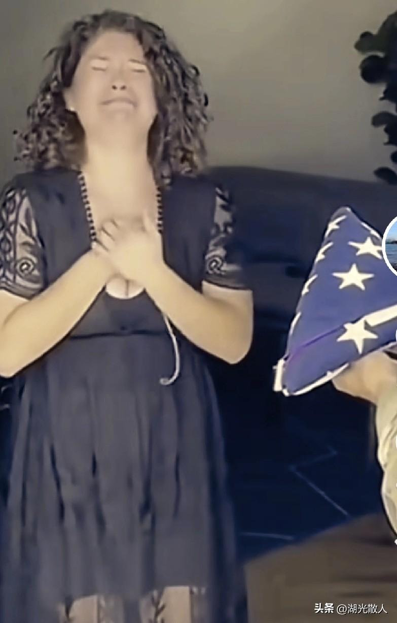 得知自己的亲人在战场上阵亡时，你们知道疼了，撕心裂肺地“哦N0，哦N0。”
停止