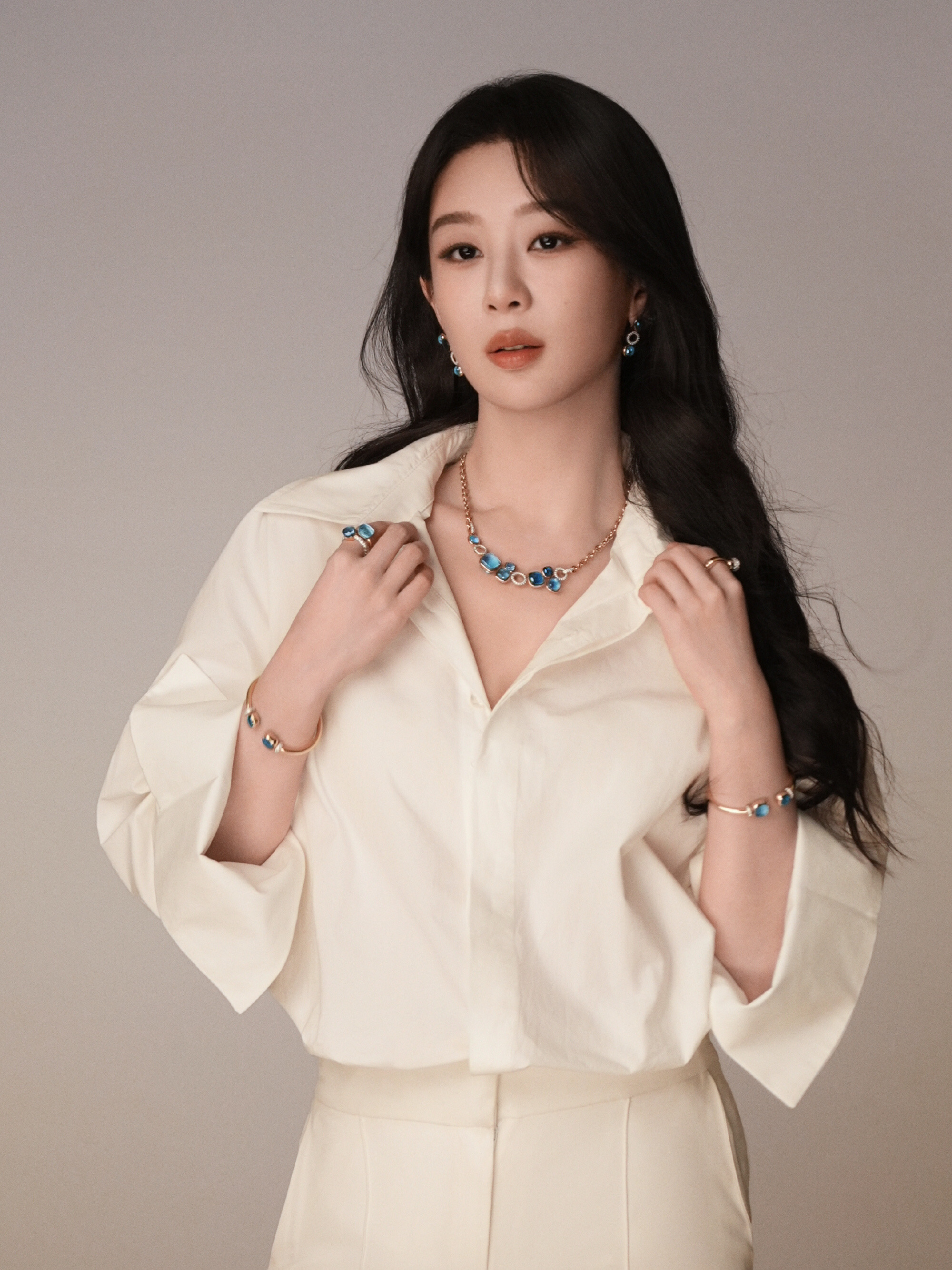 杨紫宝曼兰朵全球品牌代言人杨紫借着你的光，我看见了我从未见过的世界
