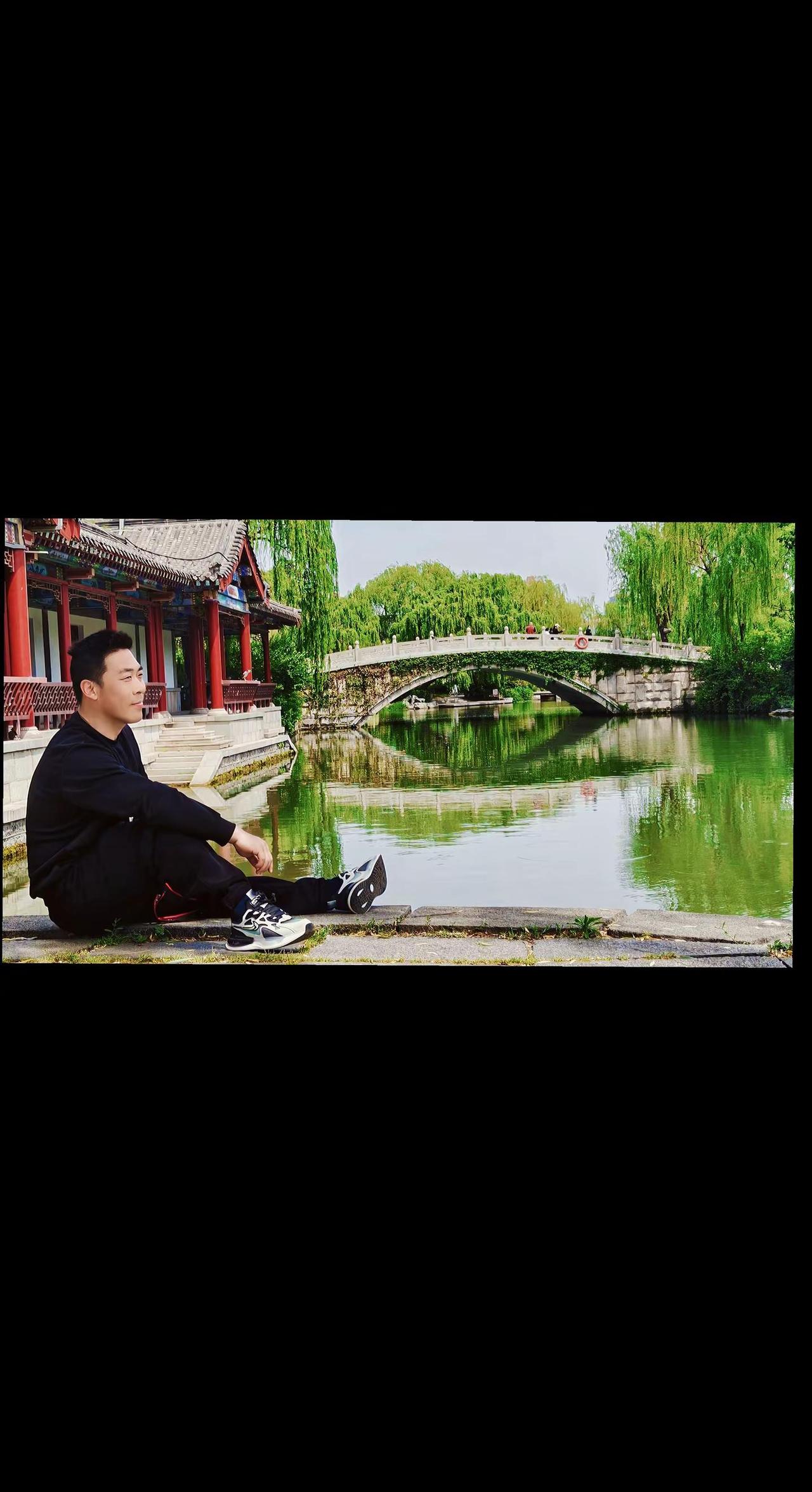 春风若有莲花意，可否许我再少年！