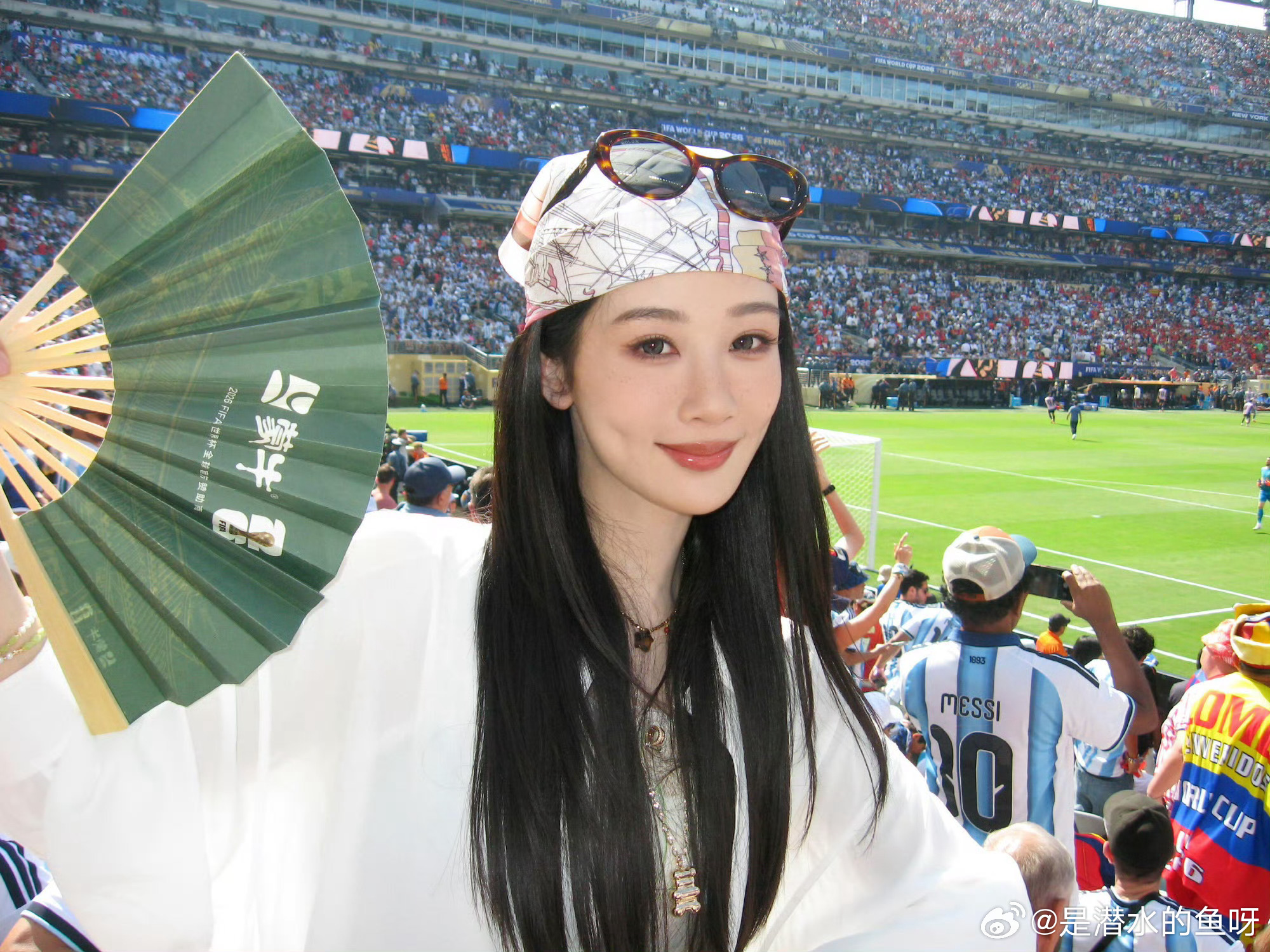 杨紫玉兰花开君再来 岁月静好，你依然如初，愿这世间纷纷扰扰，你触及不到，你是我的