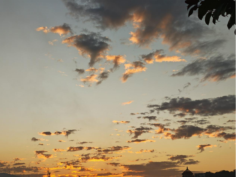要说买车哪个价位段最纠结，15万级真的很难选，而拥有华为乾崑智能加持的的全新深蓝