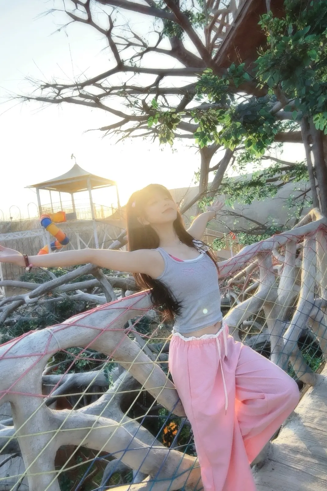 还好我爱笑，生活才不会那么糟糕