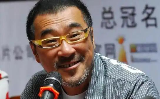 1994年，李宗盛婚内爱上林忆莲，两人就悄悄同居后没多久，林忆莲就怀孕了。李宗盛